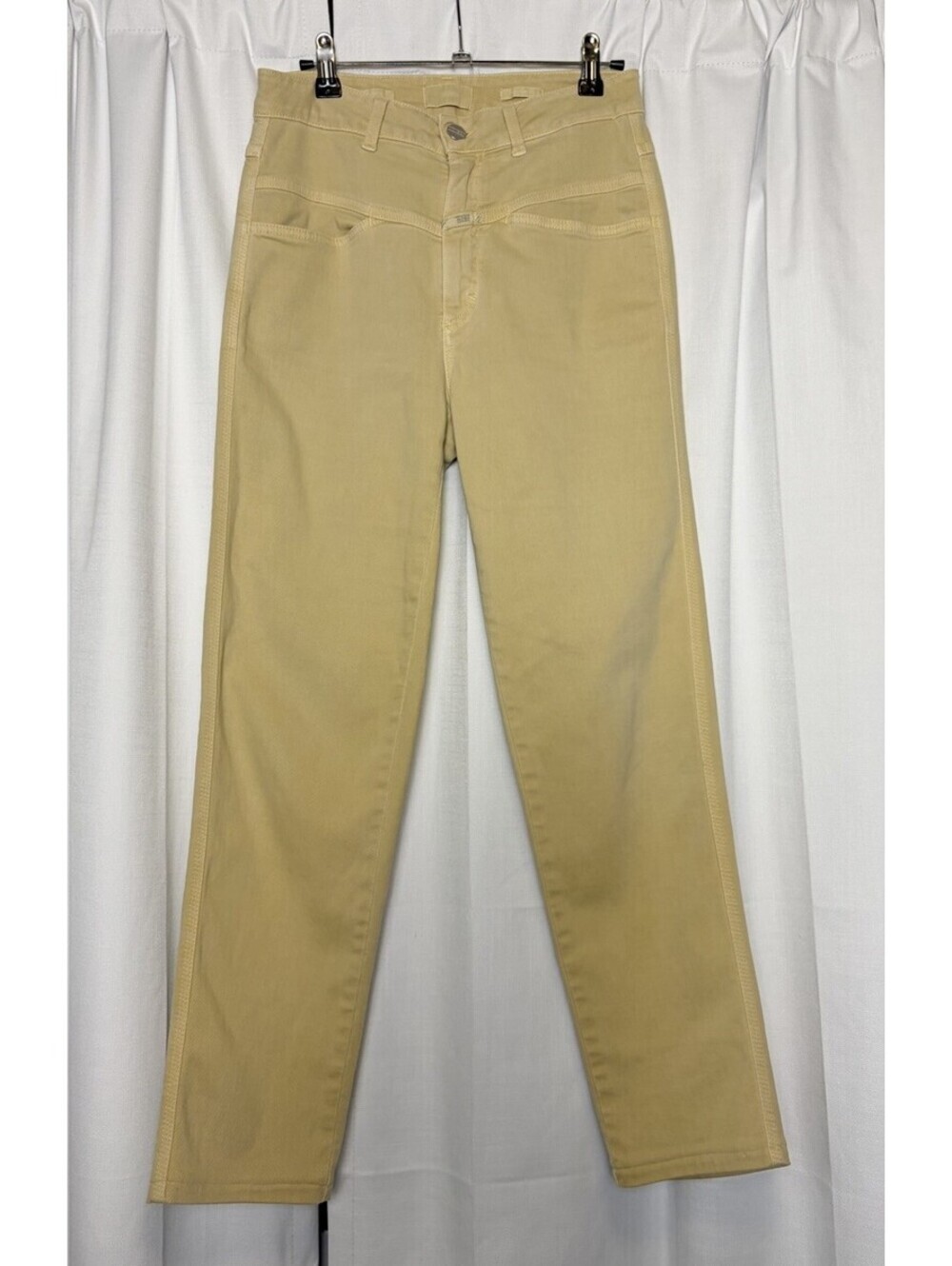 Closed Denim Butter Yellow Stretch Denim Straight Leg Jean. Size IT44 (Size 28